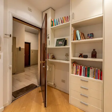 Housmart Treves 2 Apartman