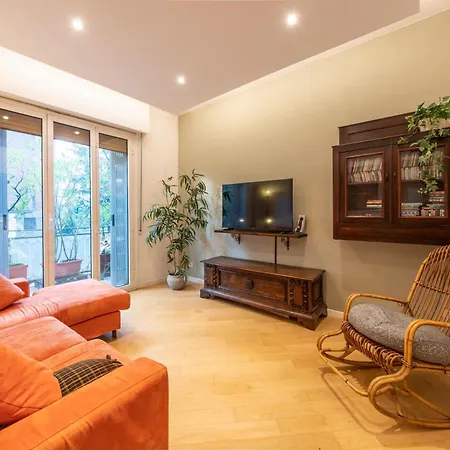 Housmart Treves 2 * Bologna