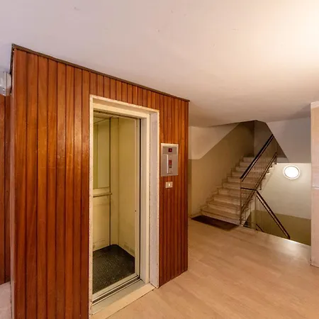Housmart Treves 2