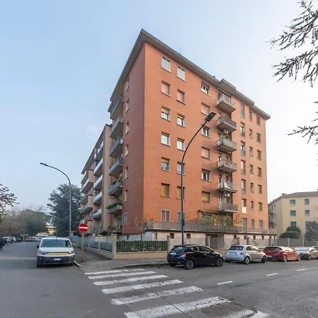 Housmart Treves 2 Bolonia