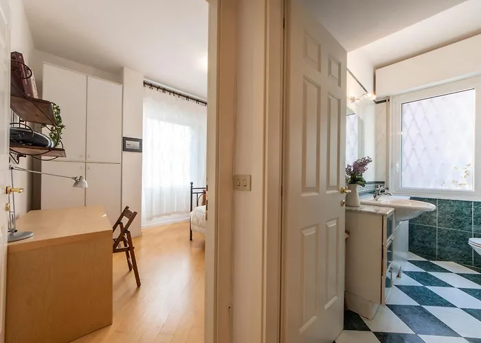 Housmart Treves 2 * Bologna